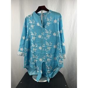 Cabana Cay Women’s Light Blue With Embroidered Flowers Cotton Blouse Size Large